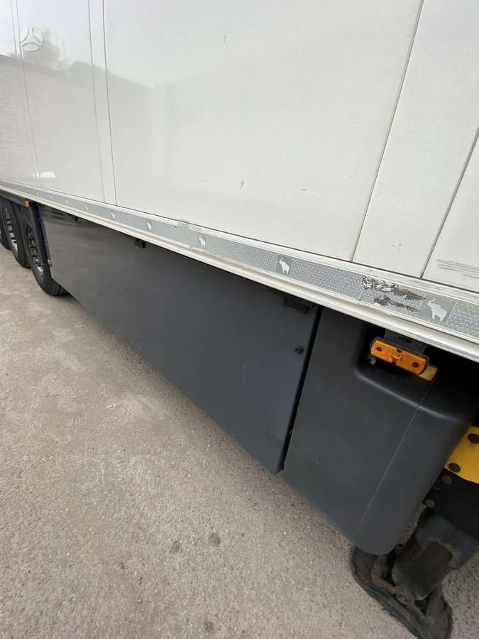 Schmitz SLXe 300 THERMO KING, refrigerated