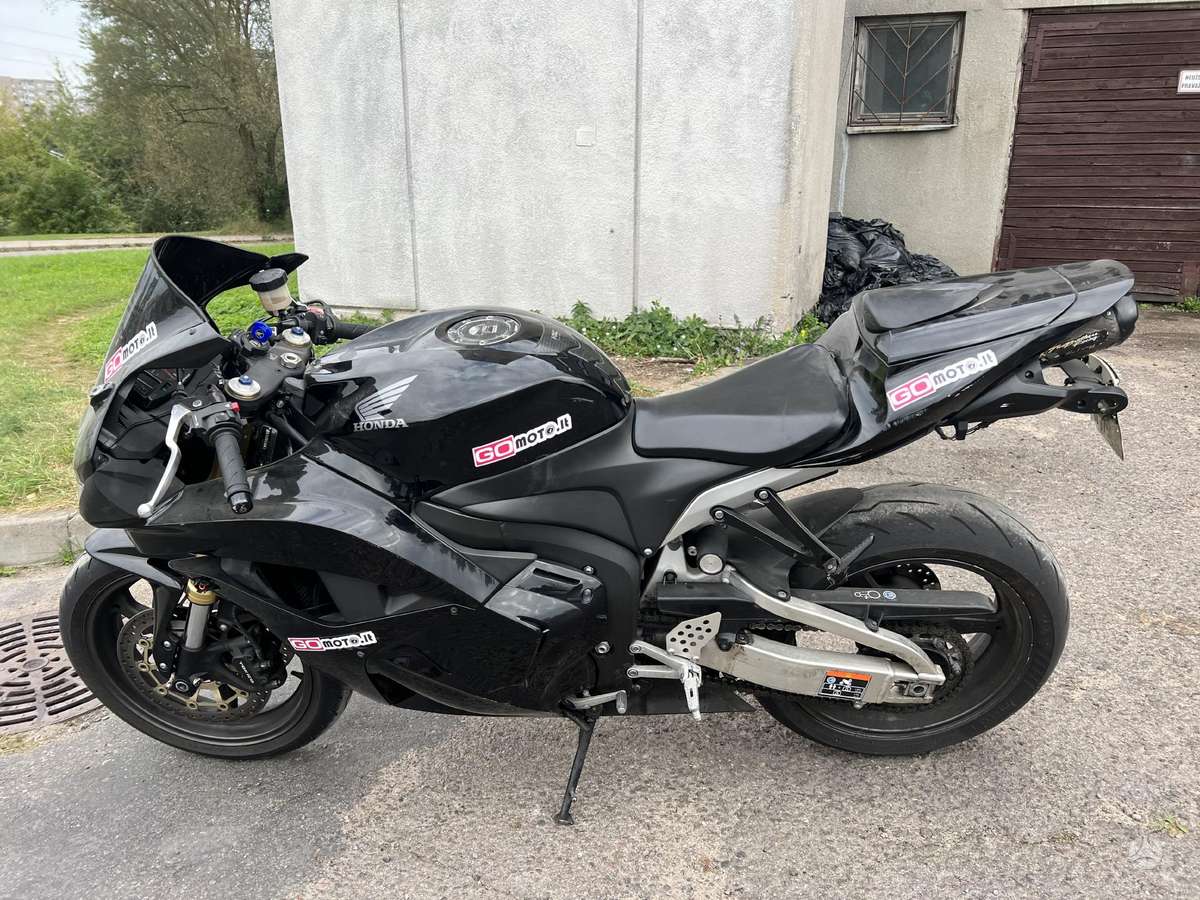 Honda CBR, superbikes