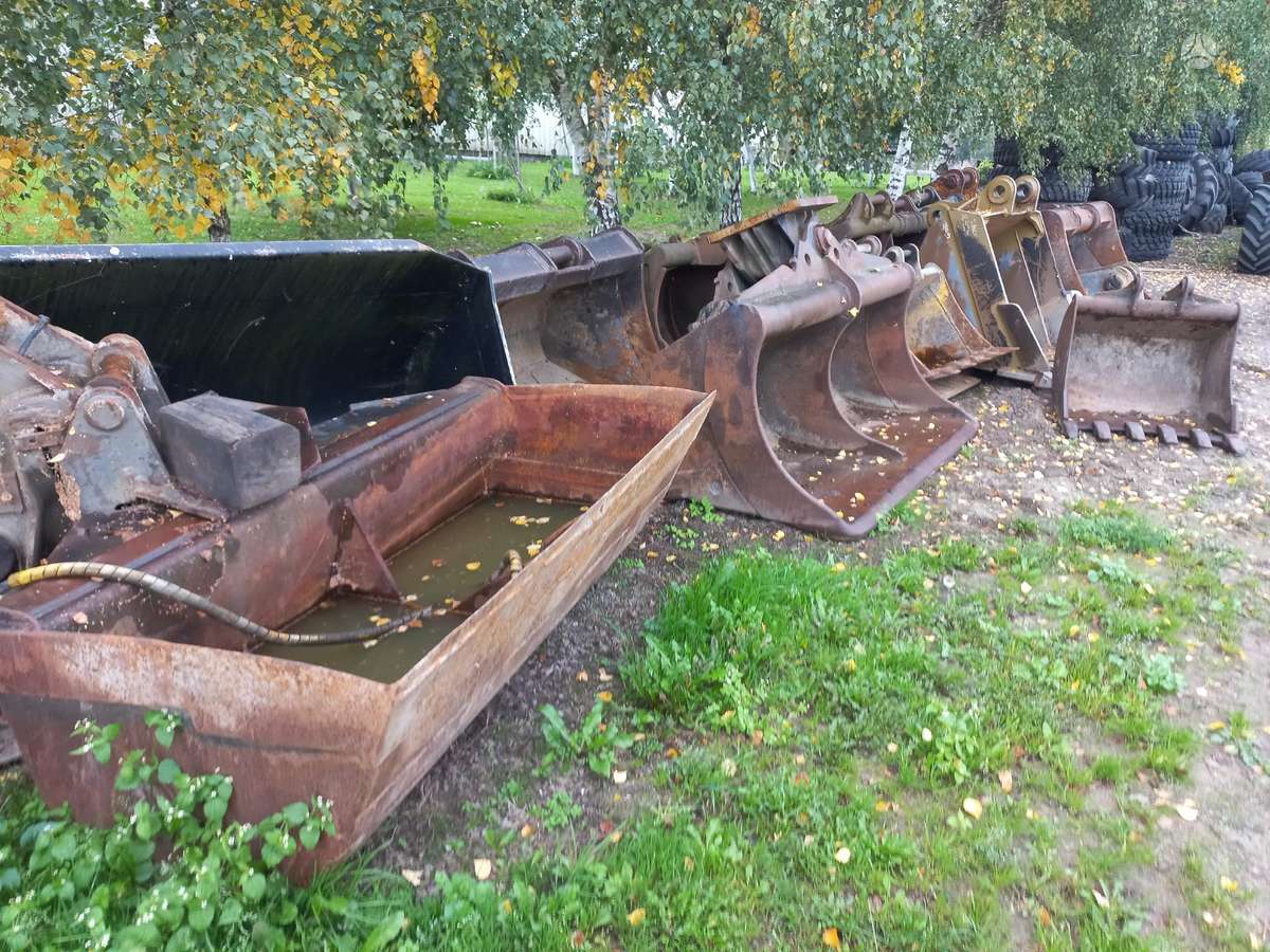 JCB 35-7, ковши