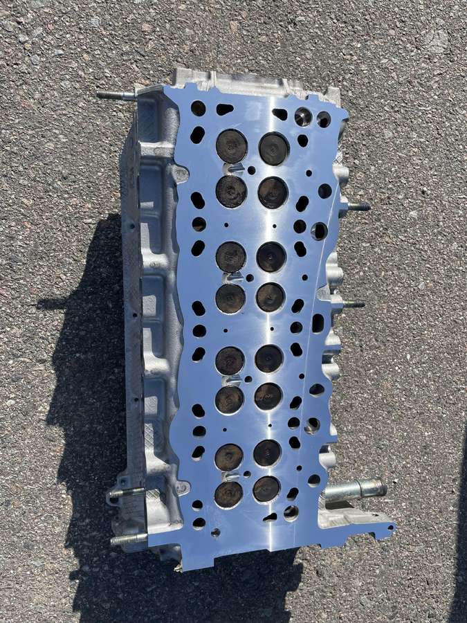 Mazda CX-7, R2aa, cylinder head