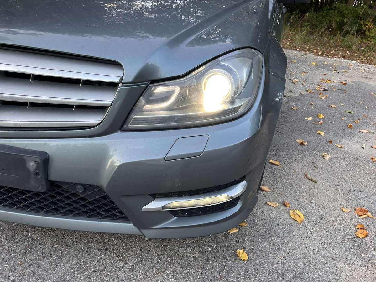 Mercedes-Benz C220, 651811, по частям
