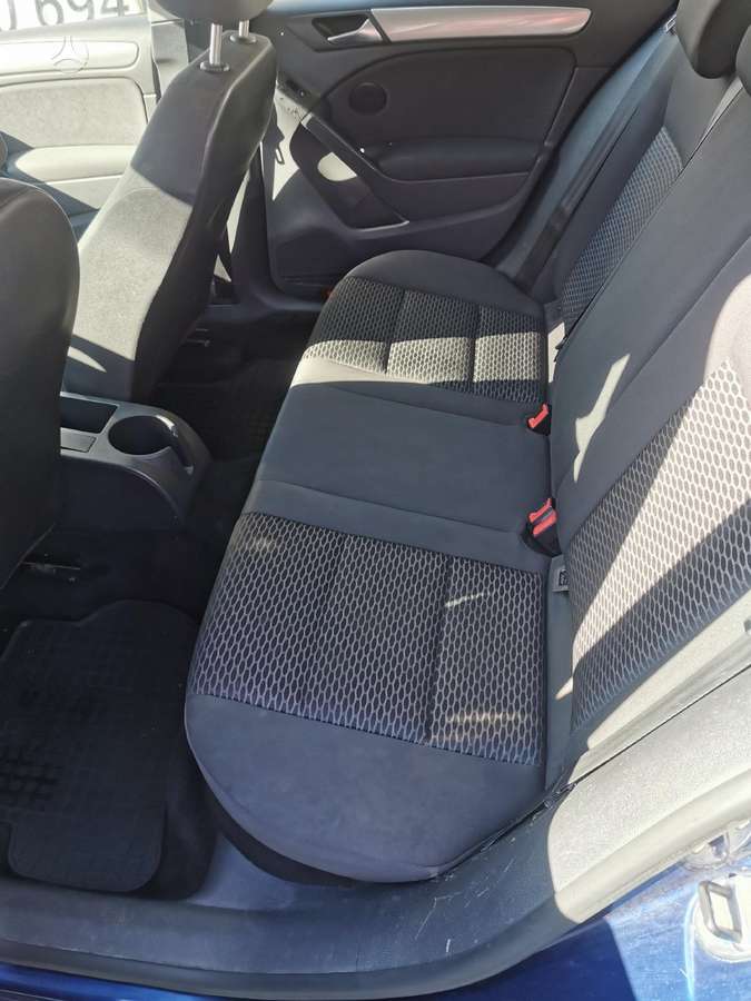 Volkswagen Golf, 1.6 l., Хэтчбек