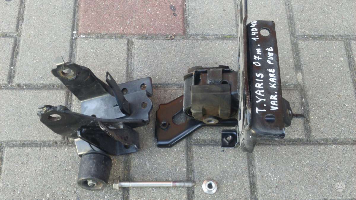 Toyota Yaris engine parts