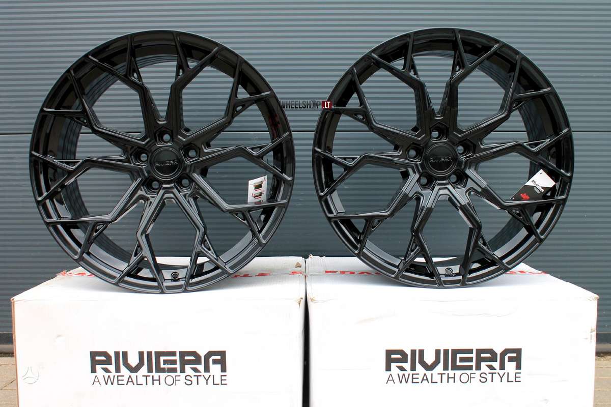 RIVIERA RF5 Gloss Black Flow Formed, light alloy, R19