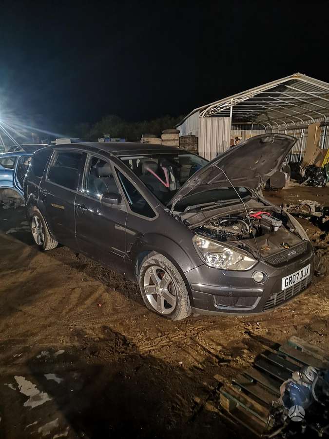 Ford S-MAX