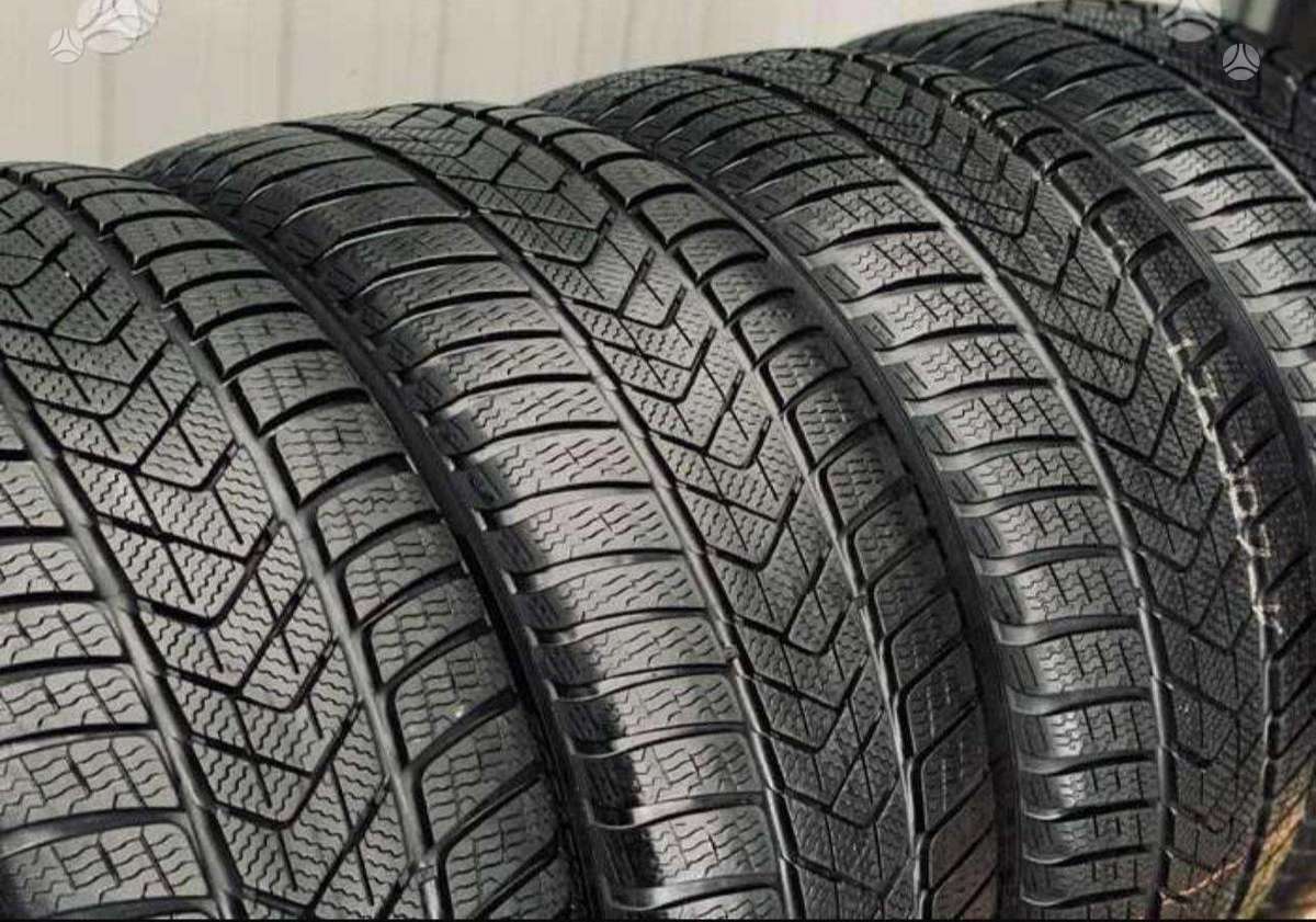 Pirelli SOTTOZERO 3, winter 225/45 R18