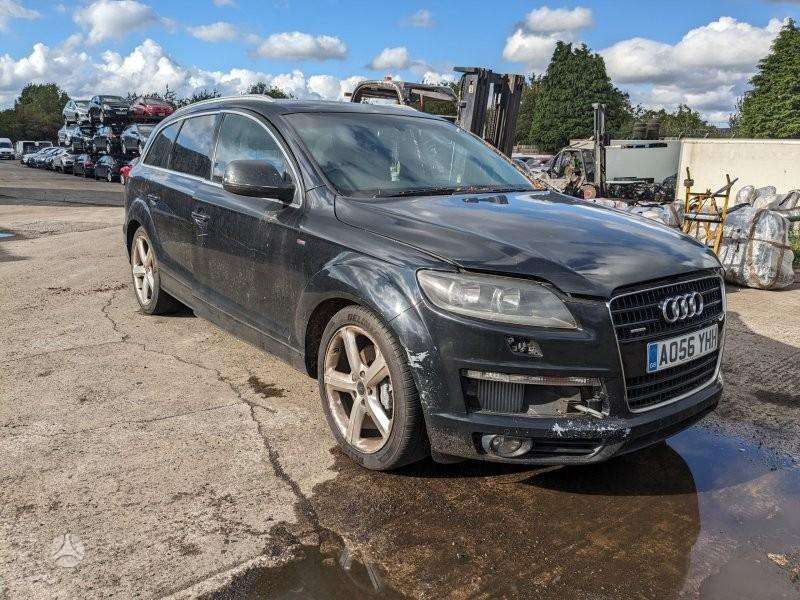 Audi Q7 Variklio defektas