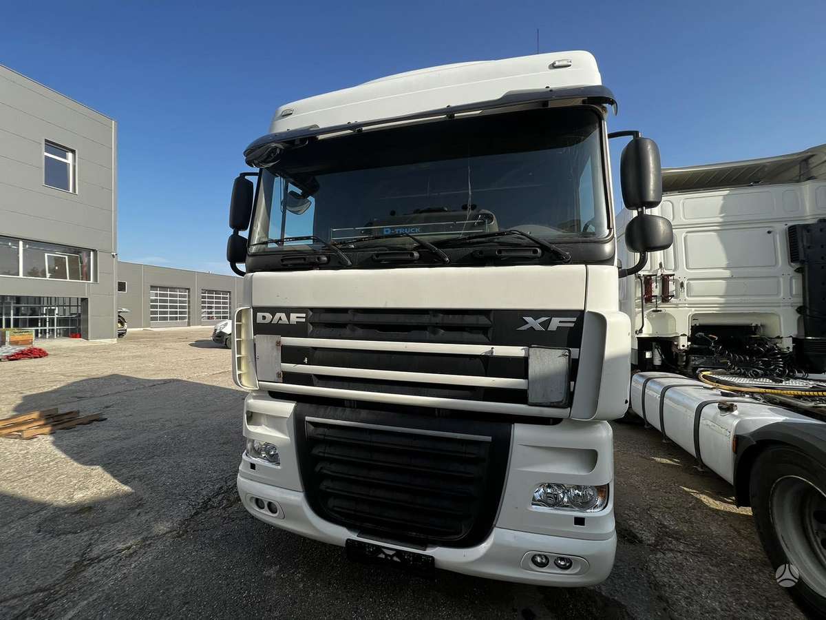 DAF FT XF105, vilkikai