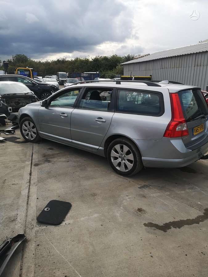 Volvo V70, D5244T4