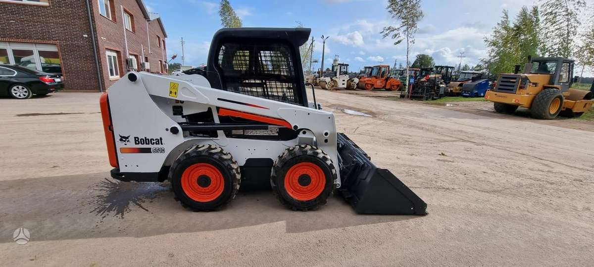 Bobcat S510, mini krautuvai