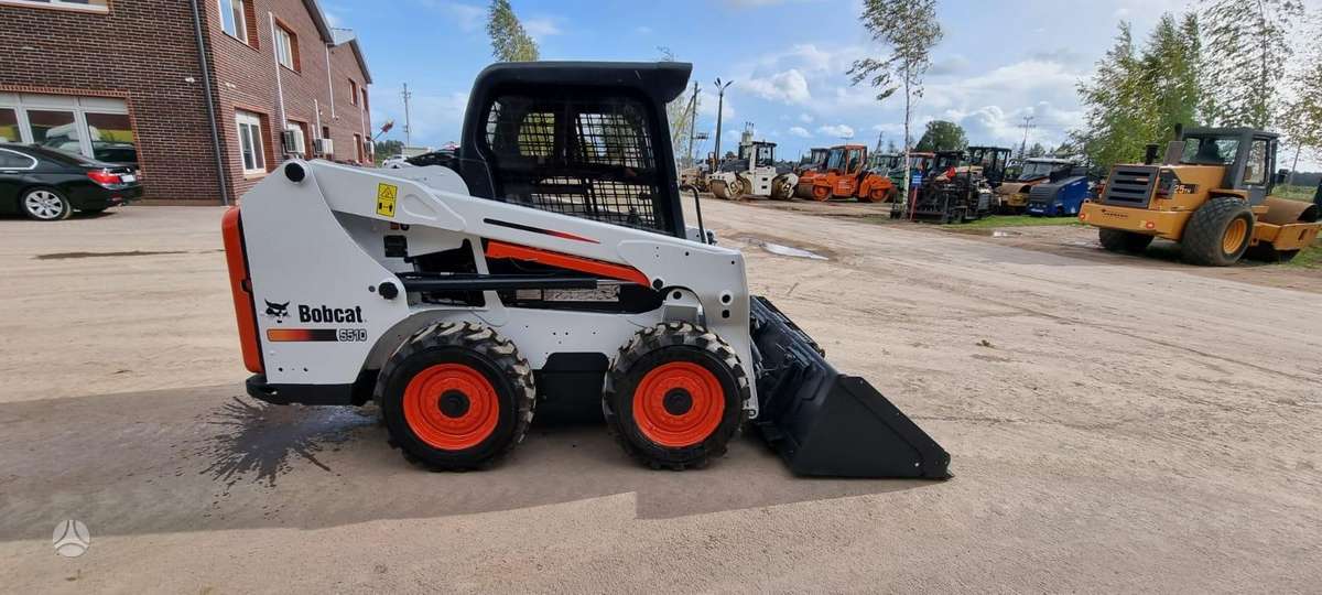 Bobcat S510, mini loaders