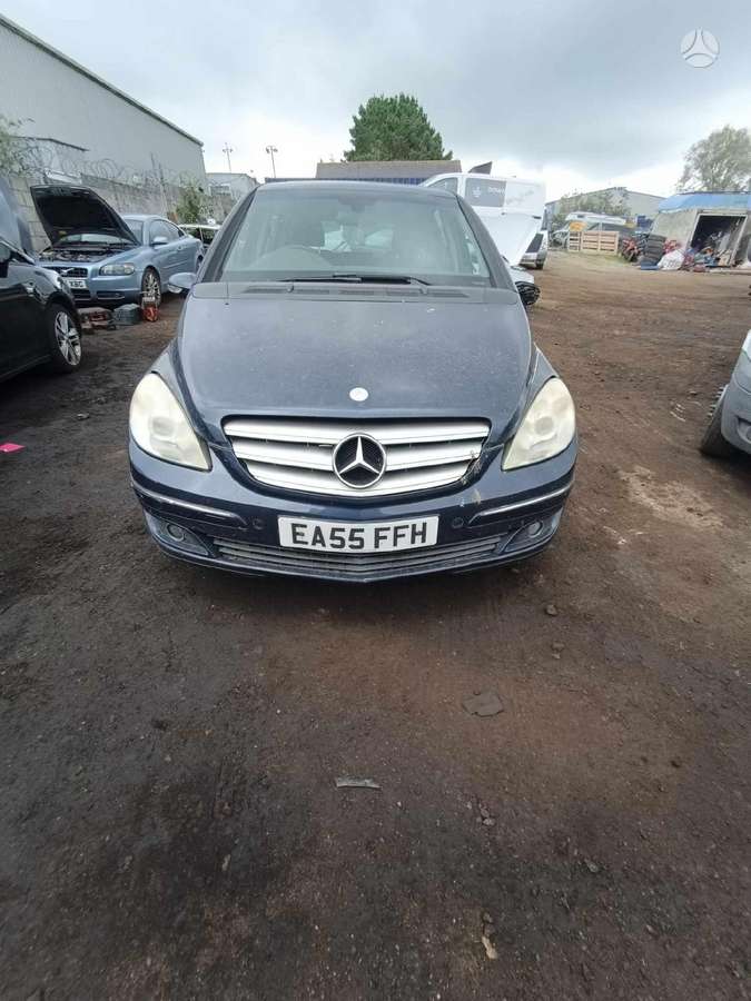 Mercedes-Benz B klasė по частям