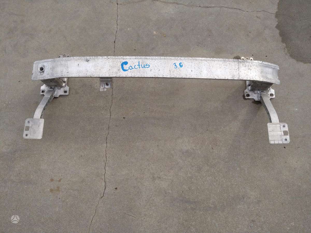 Citroen C4 Cactus bumper reinforcement, lights