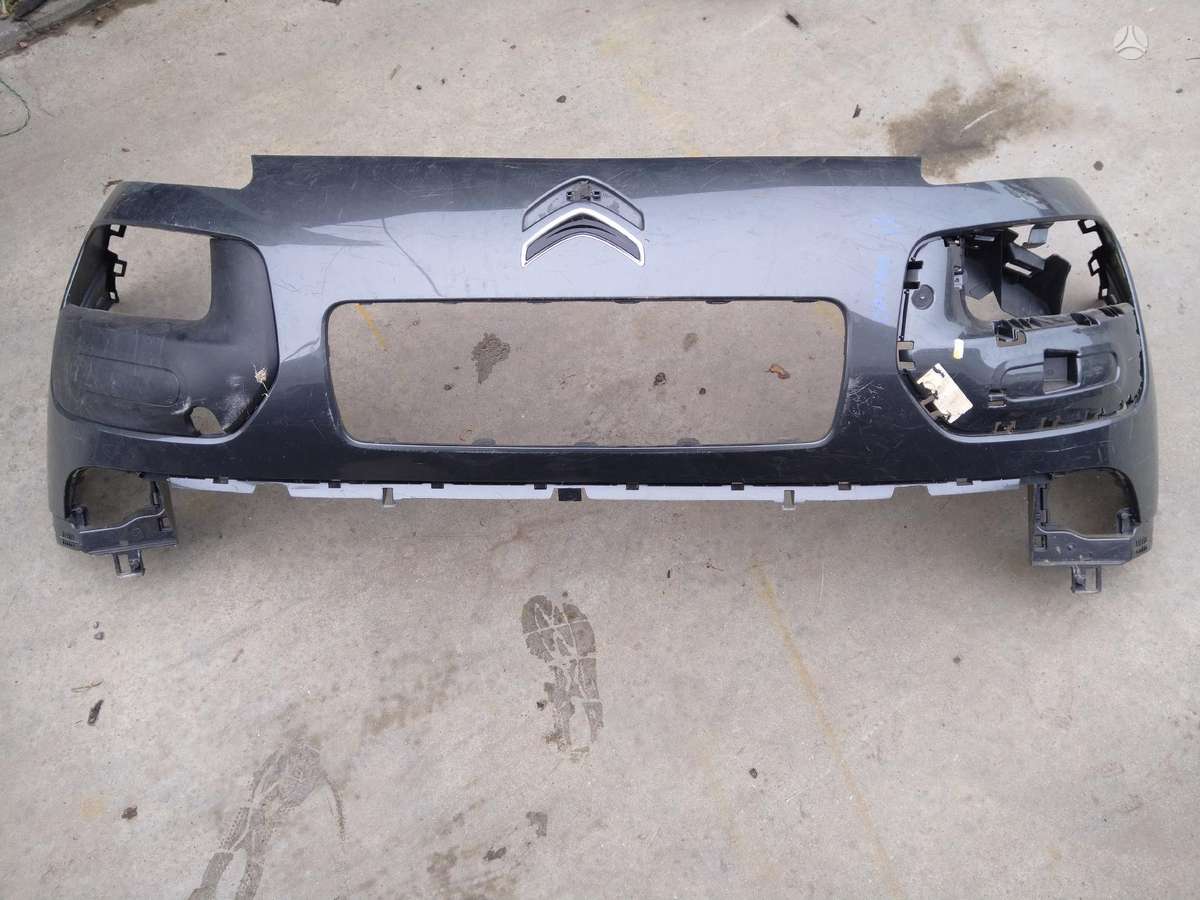 Citroen C4 Cactus bumper reinforcement, lights