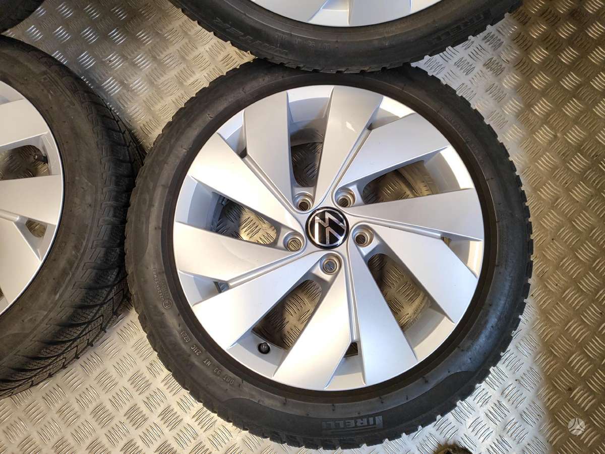 Volkswagen, lengvojo lydinio, R17