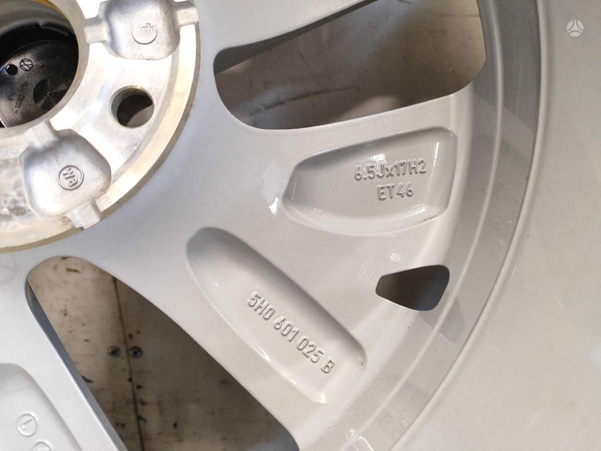 Volkswagen, lengvojo lydinio, R17