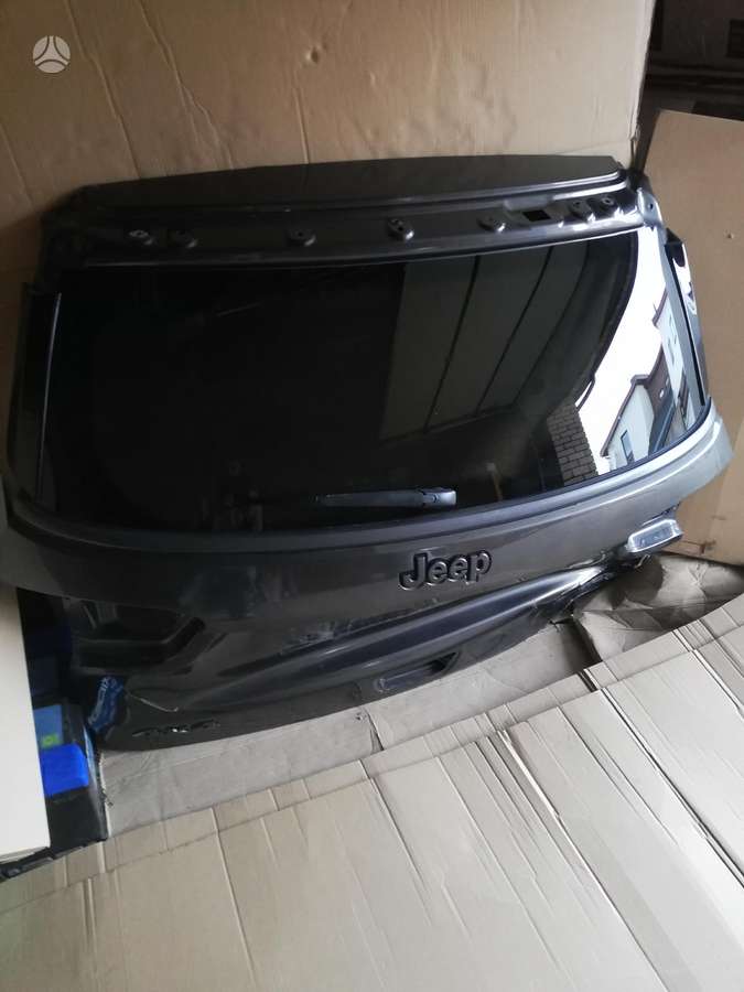 Jeep Compass virsbūves detaļas