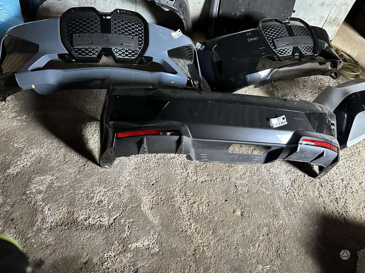 BMW iX