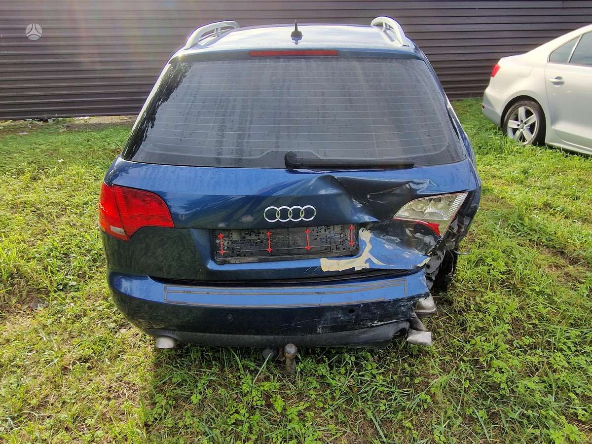Audi A4 dalimis