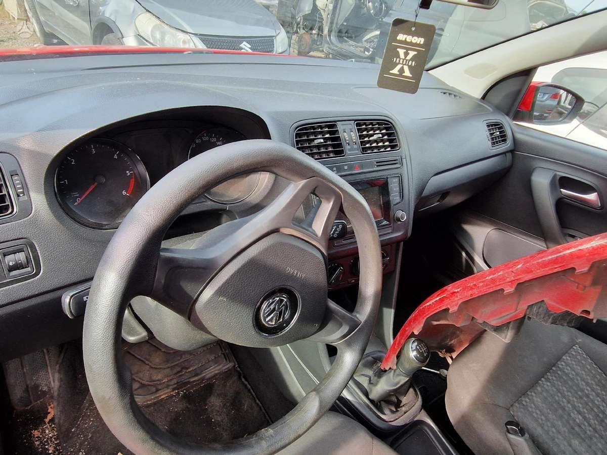 Volkswagen Polo по частям