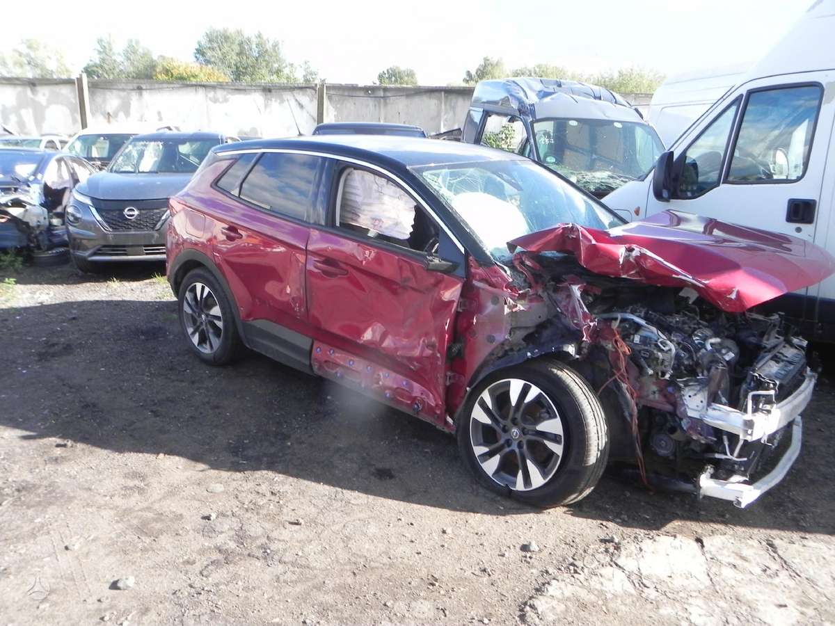 Opel Grandland X по частям