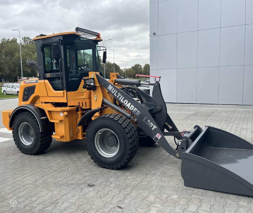MULTILOADER L30T, frontal loader