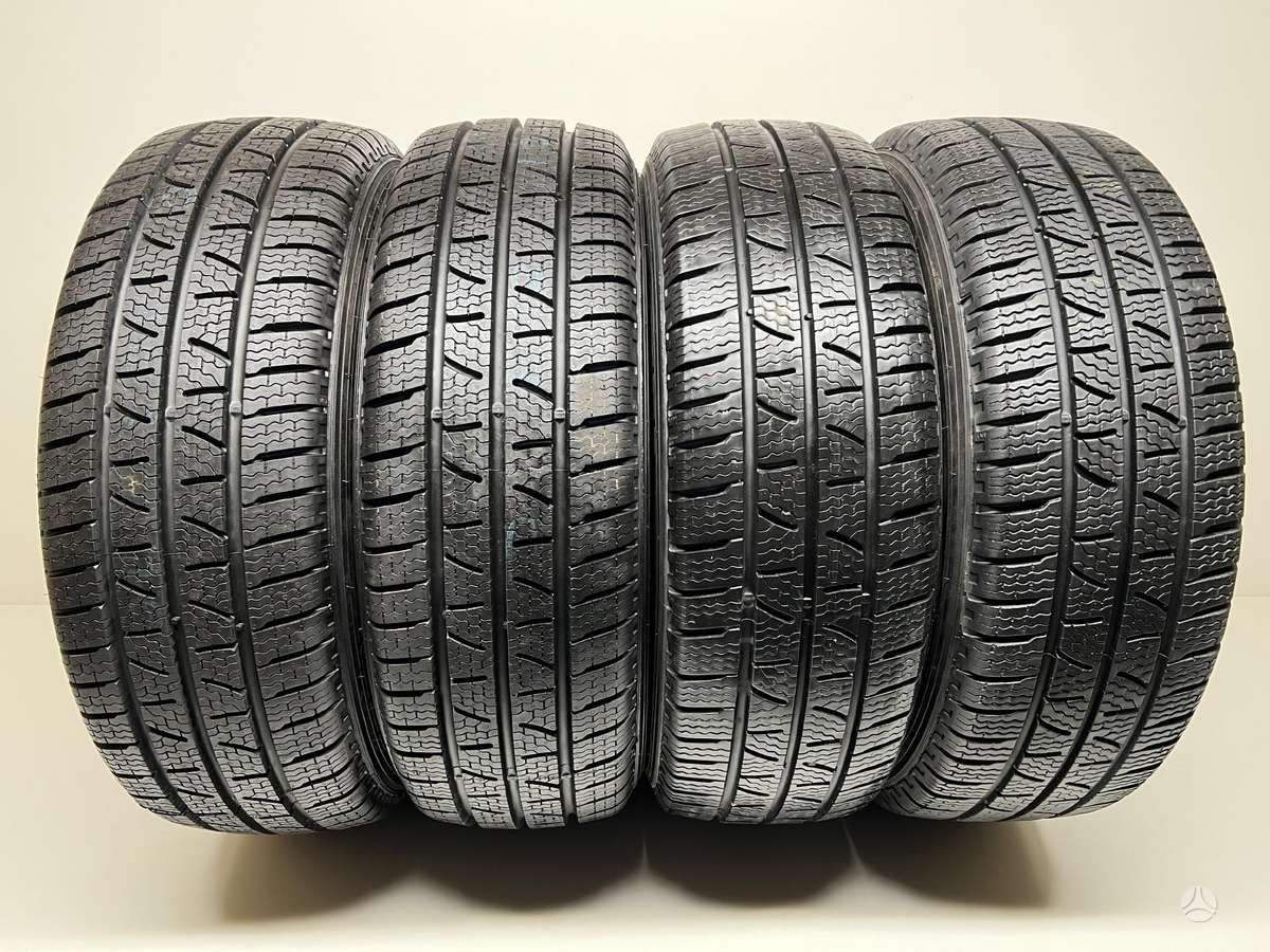Pirelli Carrier Winter 99%, winter 215/65 R16
