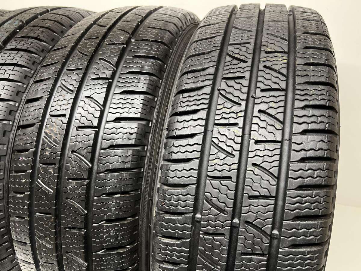 Pirelli Carrier Winter 99%, winter 215/65 R16
