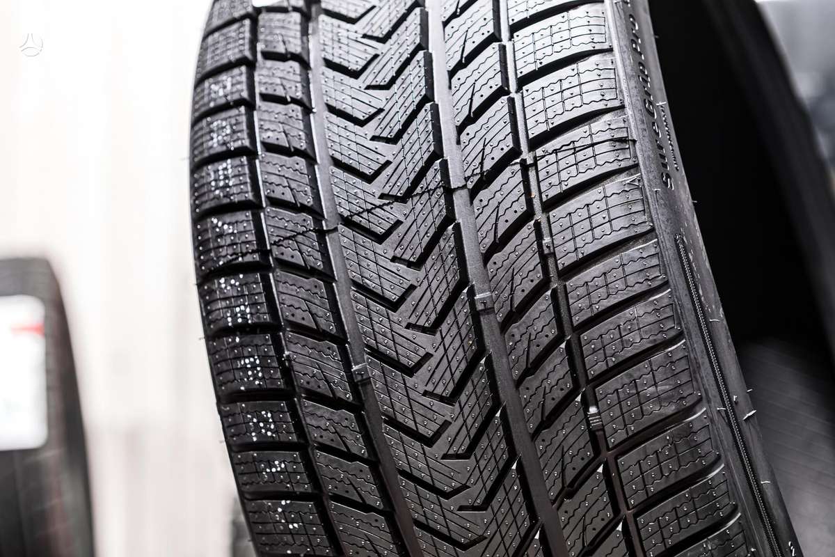 Gripmax SureGrip Pro Winter, winter 245/35 R21