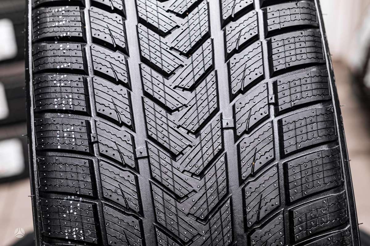 Gripmax SureGrip Pro Winter, winter 245/35 R21