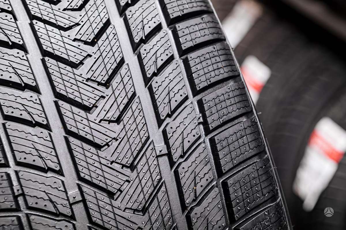 Gripmax SureGrip Pro Winter, winter 245/35 R21