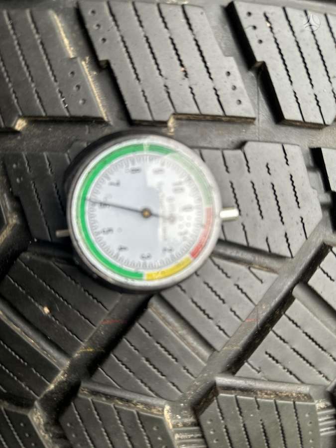 Agi Aplis, žieminės 275/45 R21
