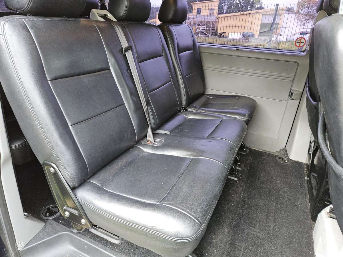 Volkswagen Caravelle