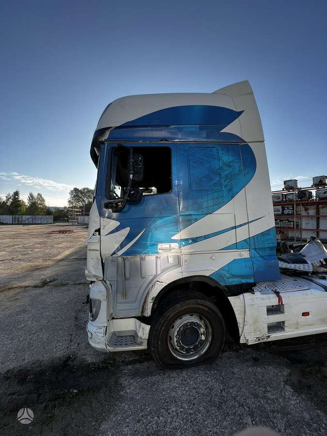 DAF XF450FT, vilcējs