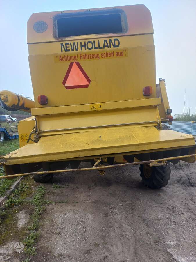 New Holland TX-68