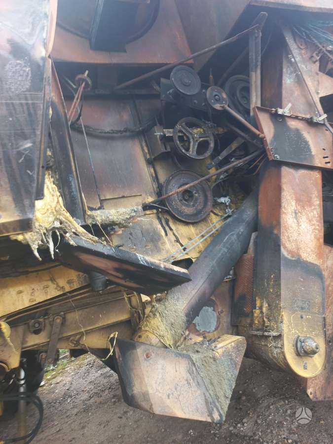 New Holland TX-68