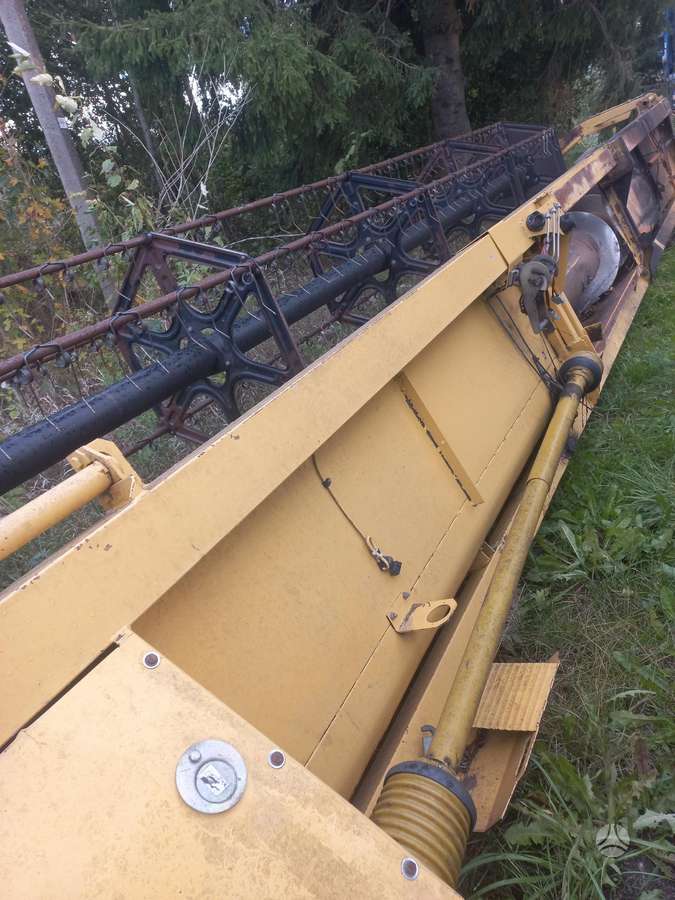 New Holland TX-68