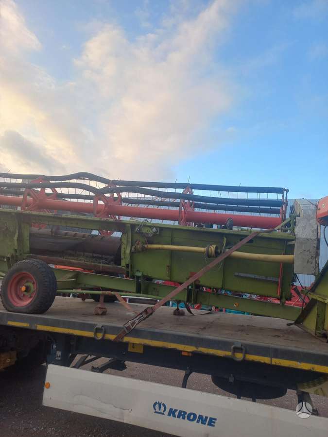 New Holland TX-68