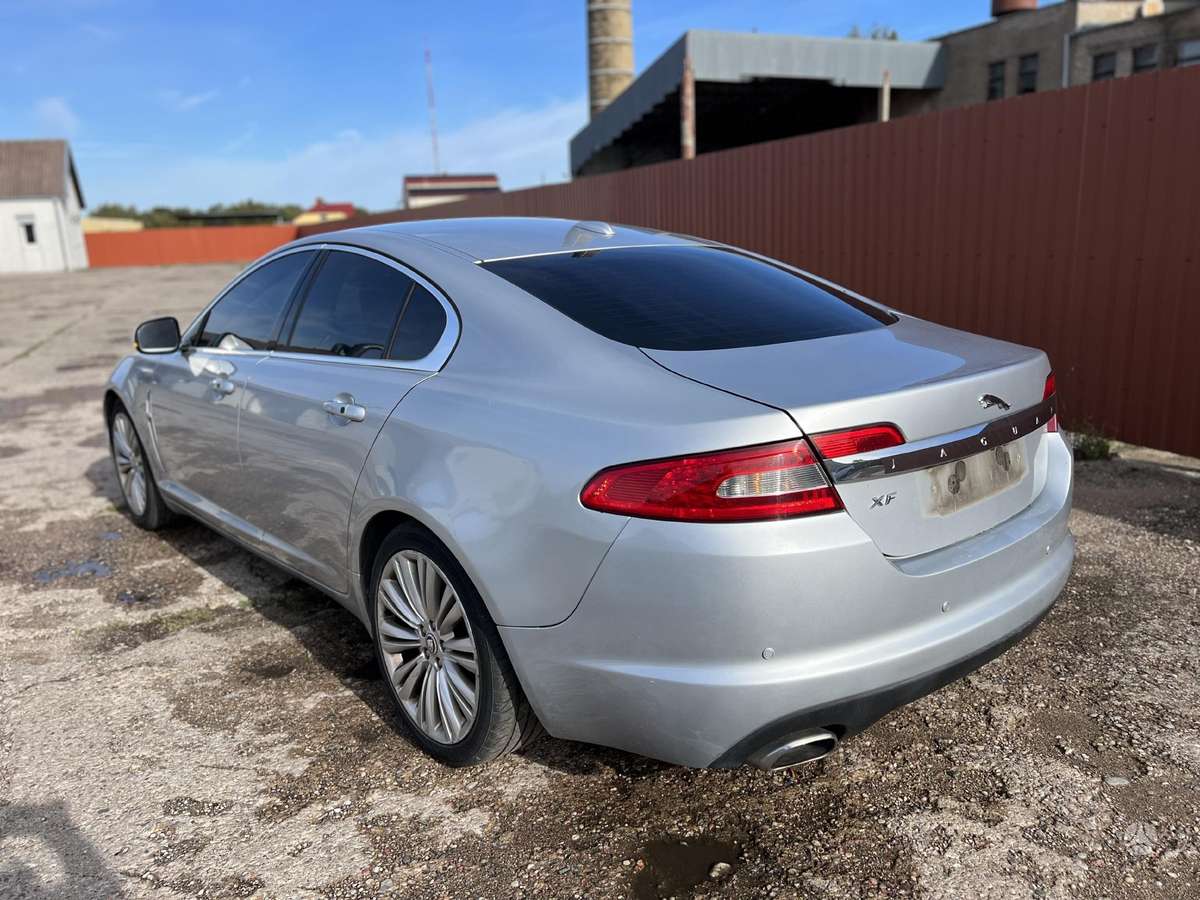 Jaguar XF, 306DT