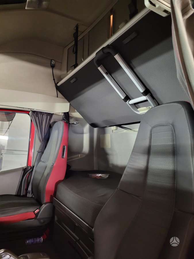 Volvo FH-4, vilcējs