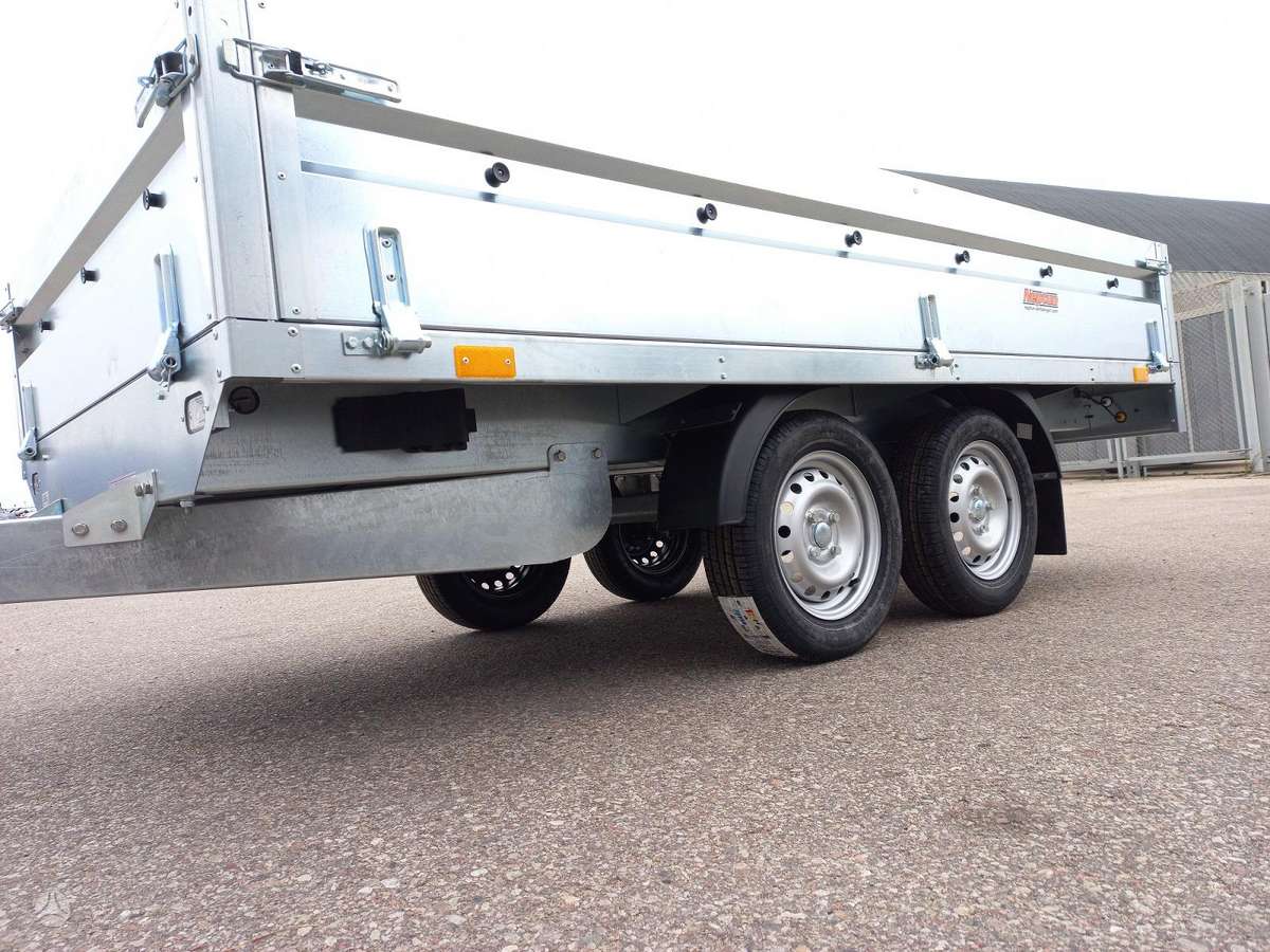 Neptun Dviašė su B kategorija, passenger car trailers
