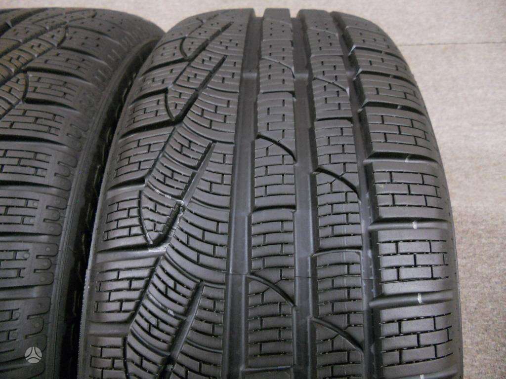 Pirelli 2023m 8mm 95% PZero Winter, winter 245/40 R19