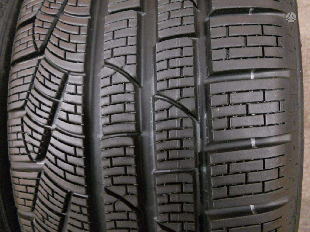 Pirelli 2023m 8mm 95% PZero Winter, winter 245/40 R19
