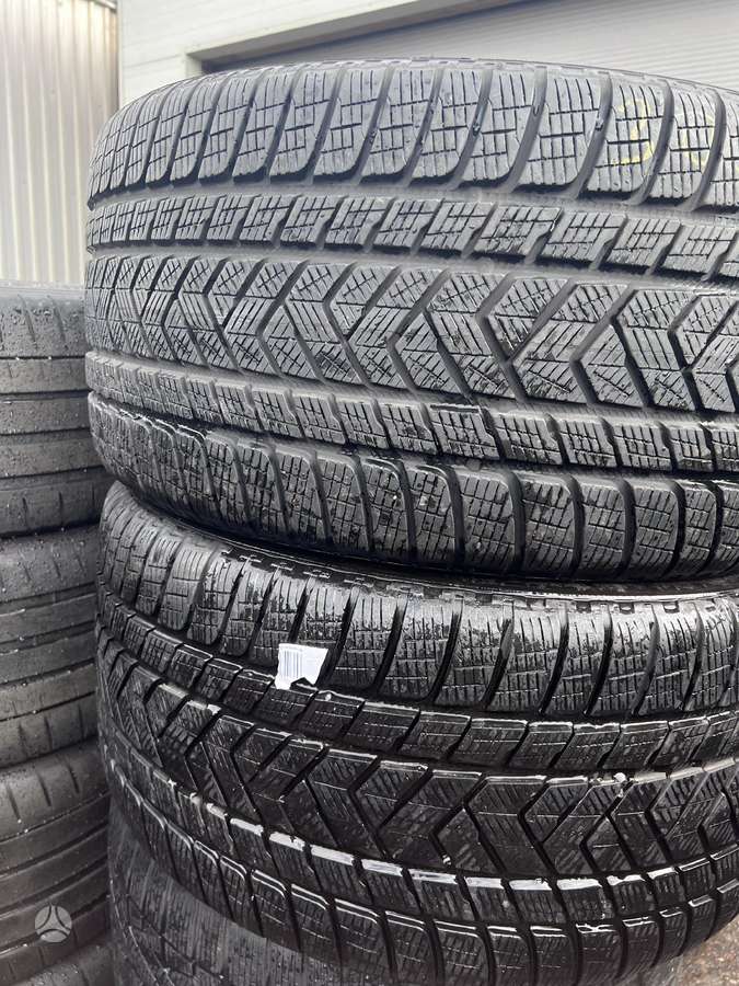 Pirelli Scorpion winter, зимние 305/35 R21