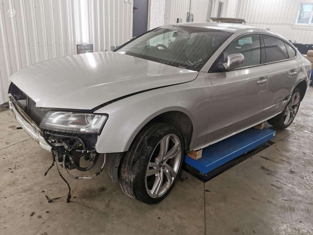 Audi S5 for parts