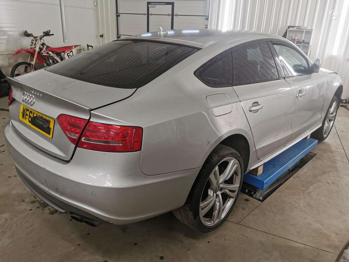 Audi S5 for parts