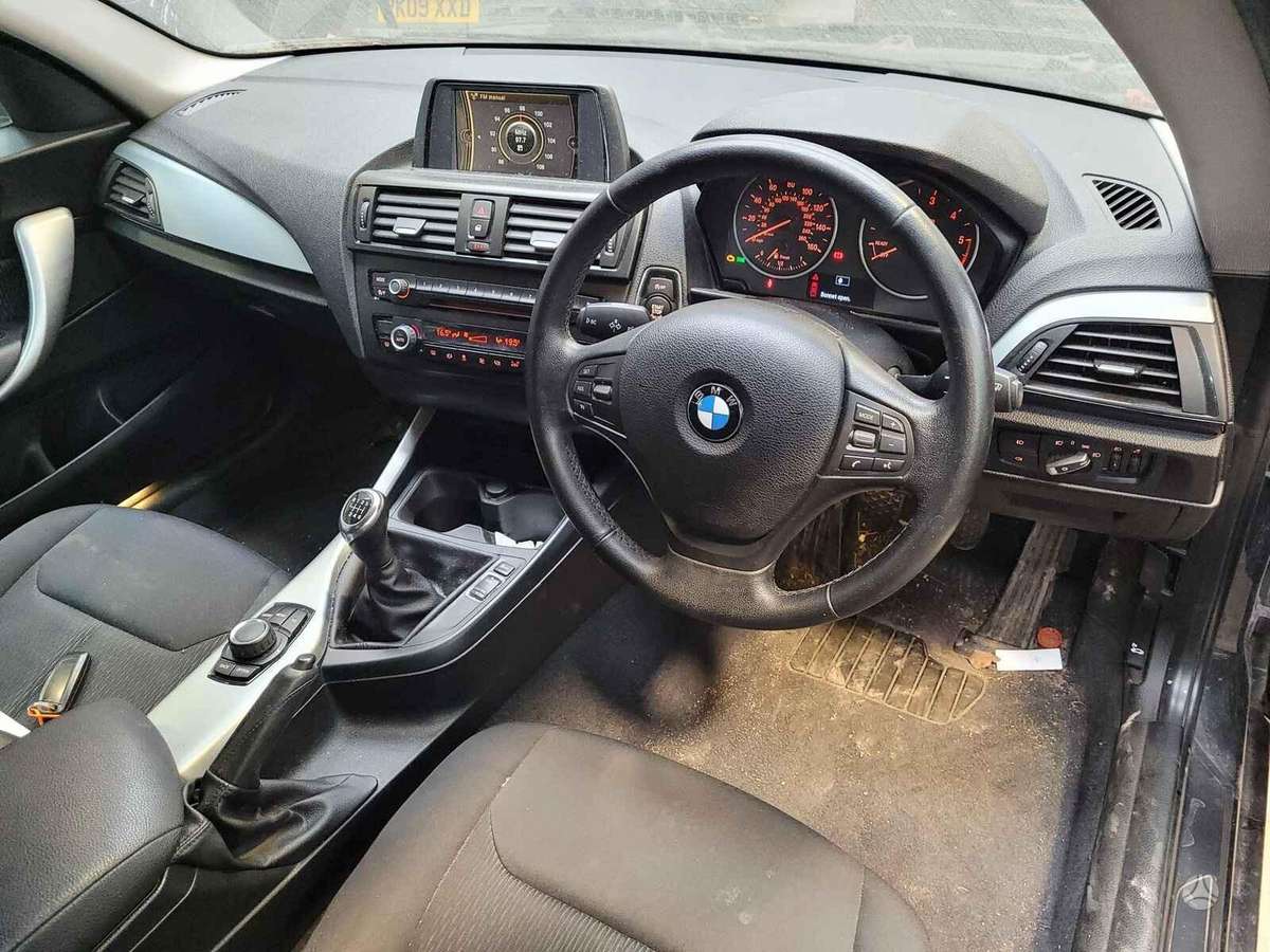 BMW 1 serija
