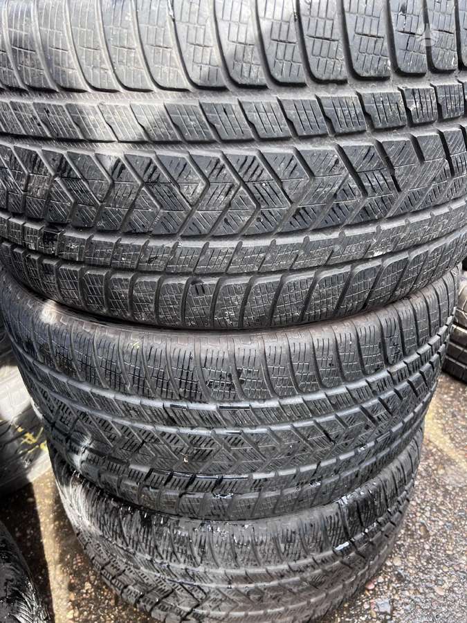 Pirelli Scorpion winter, winter 305/35 R21