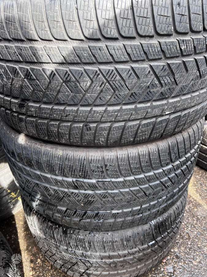 Pirelli Scorpion winter, зимние 305/35 R21