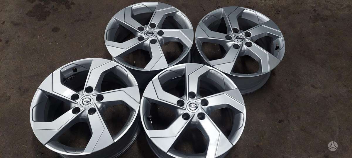 Nissan, lengvojo lydinio, R17